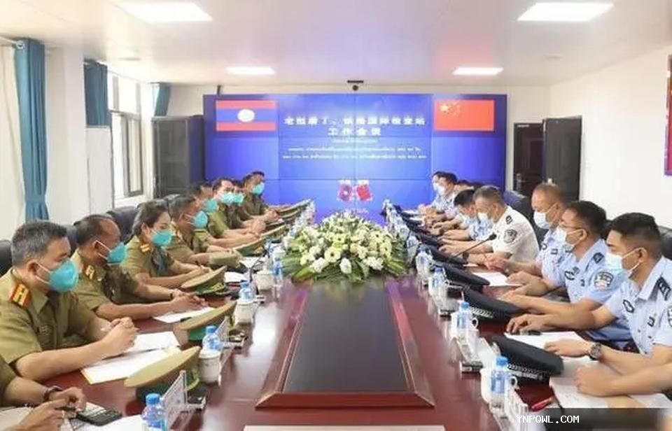 云南省專(zhuān)員辦開(kāi)展中老鐵路口岸履約宣傳