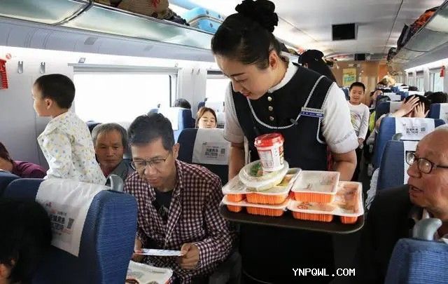 中老鐵路暑運期間運送跨境旅客同比增長(cháng)73.9%
